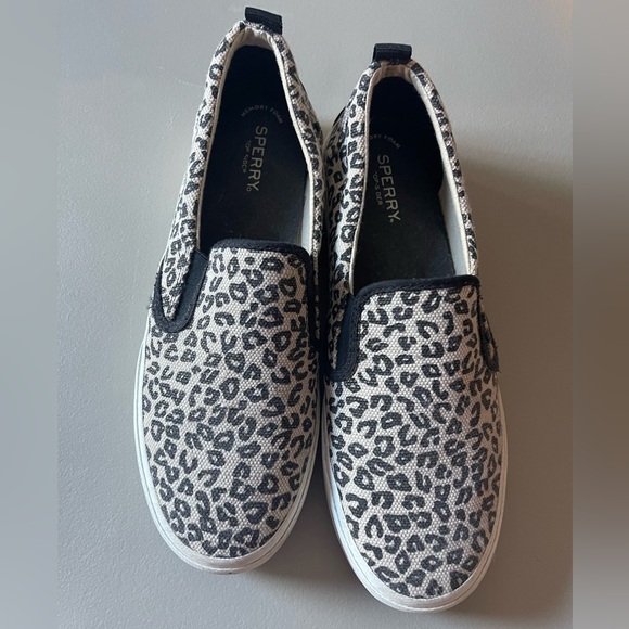 Women’s Sperry Shoes size 11 - Picture 1 of 9